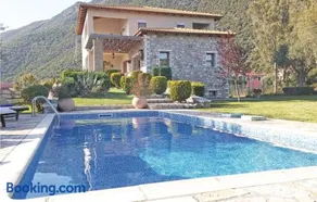 Gorgeous Home In Skaloma Nafpaktos - Image 4