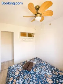 Apt Golfe Juan - 5min des plages - Parking privée - Piscine Rooftop - Image 3