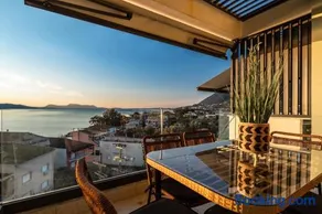 Panoramic Ocean View Suite - Image 1