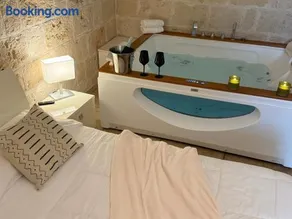 La Suite in Centro con vasca idromassaggio - Relax & Spa - Image 2