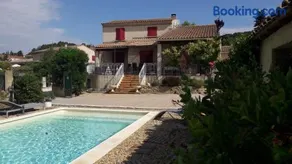 Maison familiale avec piscine - Image 1