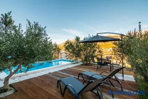 Olive house 3 pools -12 person - Image 4