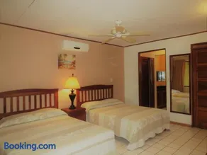 Flamingo Marina Hotel - Image 5