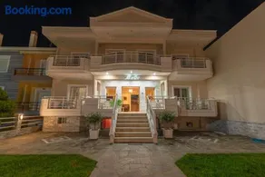 Niki Apartments - Image 2