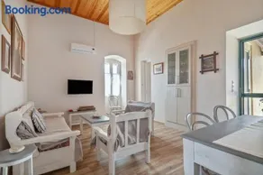 Traditional House - Image 2