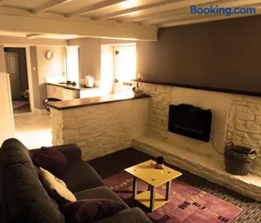 Beechwood House - Image 1