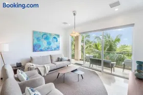 Eagle Beach - Luxury Beachscape 2BR condo - LV302 - Image 2