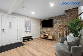 Modern and Cozy 3BD Home in Gibsonia-Pittsburgh - Image 4