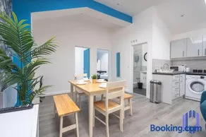 Santorini Blues by CEFAS - Free Parking - Bungalow - Near Airport - Image 2