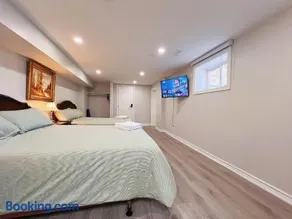 Cozy & Modern Ensuite Basement Rooms - Steps to Subway & Downsview Rogers Stadium - Image 2