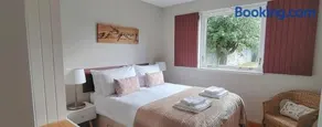 Orchard Cottages at Gorton House - Image 4