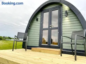 BrackenXcapes Glamping - Image 1