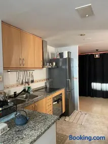 Bonito apartamento a 2 minutos de la playa con vistas al mar - Image 2