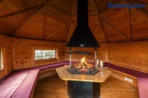 Lavish Farmhouse with Private Lake & Gardens - Image 3