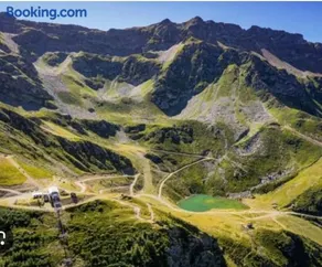 Magnifique studio au pied des montagnes - Image 2