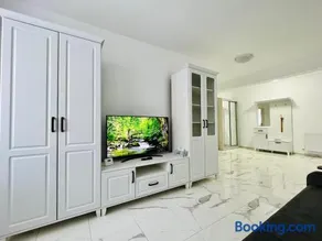 Altheda Living White House 29F-2 - Image 2