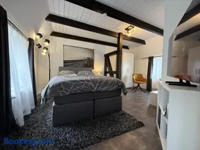 Fachwerkhaus mit 2 getrennten Schlafzimmern, Wohnzimmer und Küche - Image 1