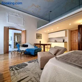 1Dest - Living The Dream - Image 1
