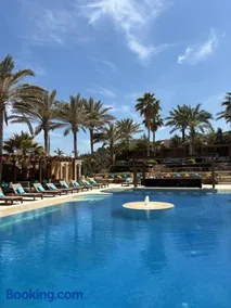Chateau Cabana Resort - Image 3