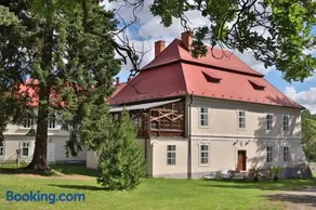 Jizdarna Zamek Skalice - Image 1