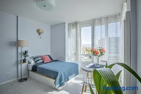 Elegant studio with pool and seaview - Image 3