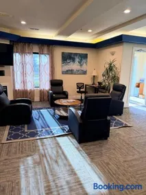 Orca Inn Suites - Image 5