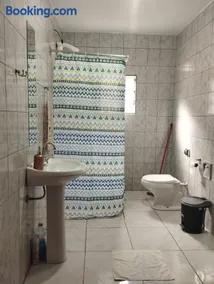 Quarto com cama de casal - Sobrado - Image 1