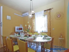 House Vesna 1479 - Image 2