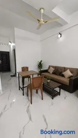 1BHK Stay with Kitchen & Parking - Image 2