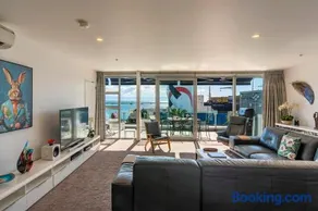 Oceanfront Apartment at Latitude 41 - Image 2