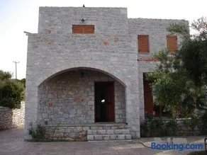Xifias Stonehouse - Image 4