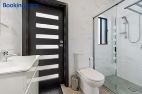 Cosy & Modern 2BDR Granny Flat - Image 2