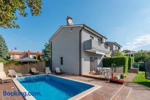 Holiday House Dora - Image 1