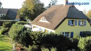 Ferienwohnungen Reetwinkel in Wieck - Image 1