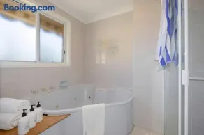 Otto House - family beach house with pool - Image 3