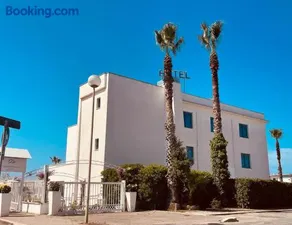 Hotel Mediterraneo - Image 1