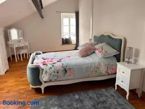 1712-Villa Carre Sleeps4 end of terrace town house - Image 2