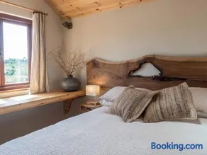 Little Tern Beachside chalet 6 access to beach - Image 4