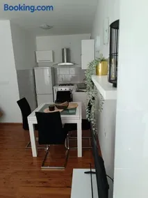 lino - Image 1