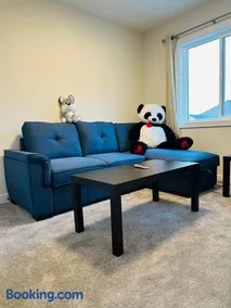 Private Guest Space & Lounge Near Jasper - Image 2