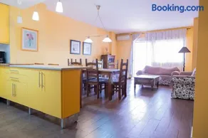 Casa en el pantano de Orellana - Image 5