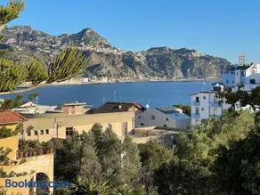 John Sea Suites - Image 4