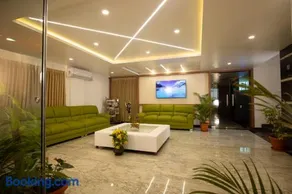 Villa Grand Hotel Near Kempegowda International Airport - Image 1