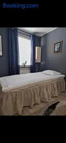 Comfy Cozy Room in beautiful home - Image 2