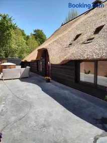 Juweeltje van vakantiewoning op prachtig landgoed - Image 2