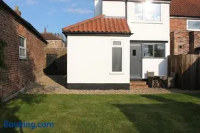 Beautiful 2 Bedroomed Cottage with Garden 10 minutes from Hornsea Beach - Image 3