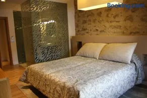 Hotel Palau dels Osset - Image 4