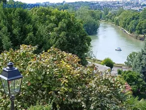 Paris with added zen - Image 1