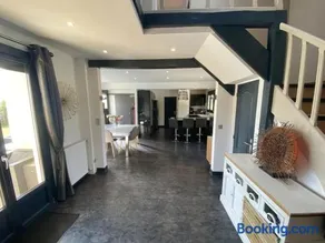 Maison 14 personnes avec piscine, sauna, salle de cinéma, balnéothérapie 2 personnes - Image 2