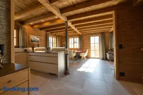 Voll ausgestattetes wunderschönes Ferienhaus mit Sauna, Terrasse und Whirlpool | Bergblick | Nah am Skifahren | Perfekt für die Arbeit von Zuhause - Image 4